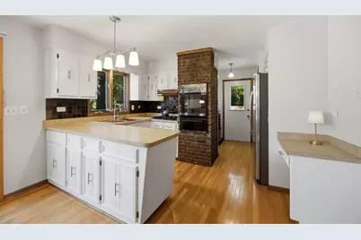 19W471 Deerpath Lane, Lemont, IL 60439 - Photo 10