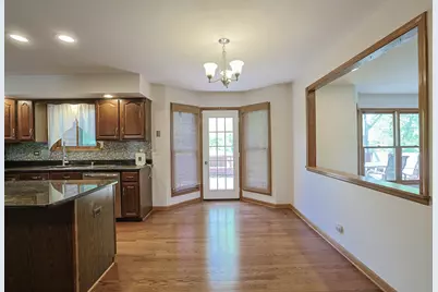 37 Mark Drive, Hawthorn Woods, IL 60047 - Photo 14