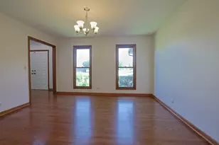 37 Mark Dr, Hawthorn Woods, IL 60047 - Photo 8