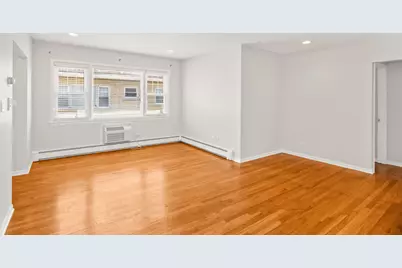 1819 W Touhy Avenue #6, Chicago, IL 60626 - Photo 4