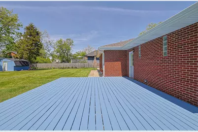 2232 Sprucewood Avenue, Des Plaines, IL 60018 - Photo 32