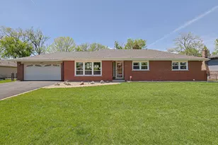2232 Sprucewood Ave, Des Plaines, IL 60018 - Photo 1