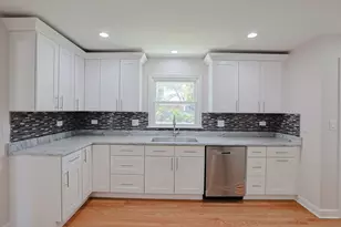 2232 Sprucewood Ave, Des Plaines, IL 60018 - Photo 10