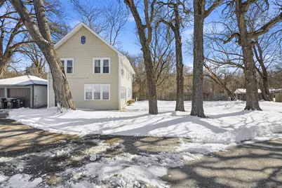 2908 Oakwood Avenue, McHenry, IL 60051 - Photo 2