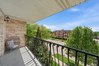 5940 W 87th Street #301, Burbank, IL 60459 - Photo 14
