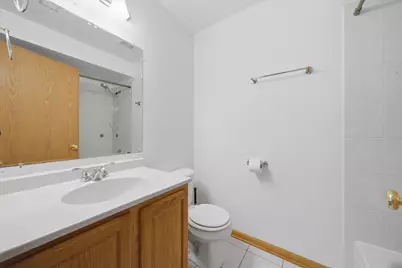 5940 W 87th Street #301, Burbank, IL 60459 - Photo 8