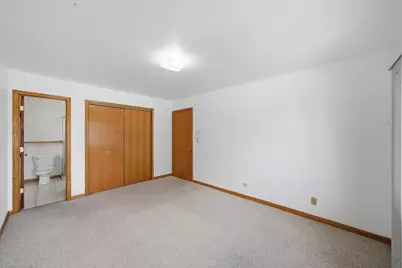5940 W 87th Street #301, Burbank, IL 60459 - Photo 12