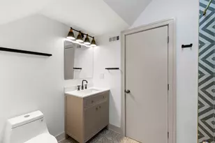 2927 N Rockwell St, Chicago, IL 60618 - Photo 12