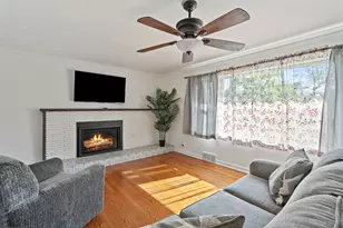 9520 Major Ave, Oak Lawn, IL 60453 - Photo 2