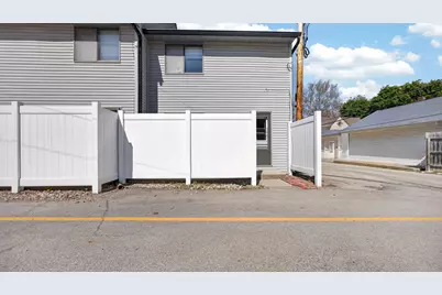 1108 E Jefferson Street #7, Bloomington, IL 61701 - Photo 24