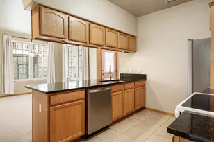 607 Queens Ct, Rockton, IL 61072 - Photo 16