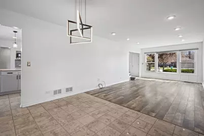 1100 Hidden Lake Drive, Buffalo Grove, IL 60089 - Photo 6