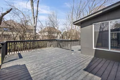 1100 Hidden Lake Drive, Buffalo Grove, IL 60089 - Photo 32