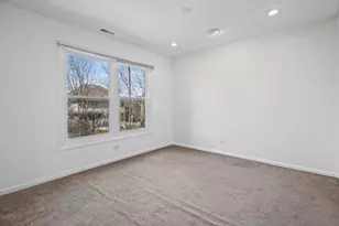 1100 Hidden Lake Dr, Buffalo Grove, IL 60089 - Photo 26