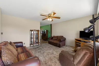 303 E Edgelawn Drive, Plano, IL 60545 - Photo 2