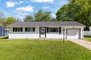303 E Edgelawn Dr, Plano, IL 60545 - Photo 1