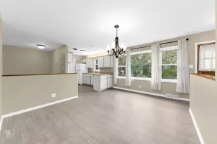 410 E North Shore Dr, Mundelein, IL 60060 - Photo 4