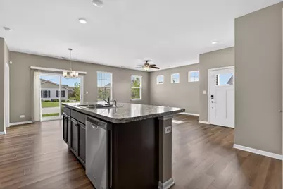 1021 Crestview Lane, Pingree Grove, IL 60140 - Photo 10
