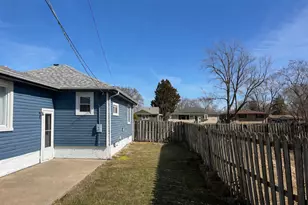1336 Hirsch Ave, Calumet City, IL 60409 - Photo 16