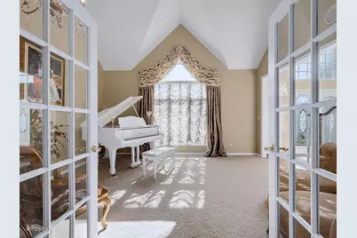 6714 Sweetbriar Lane, Darien, IL 60561 - Photo 8