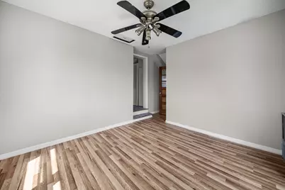 10441 S Avenue H Avenue, Chicago, IL 60617 - Photo 22