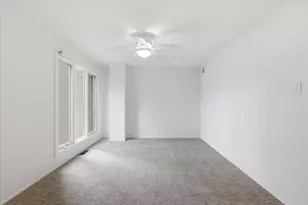 1085 S Park Terrace, Chicago, IL 60605 - Photo 18