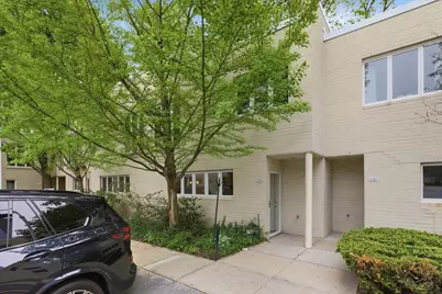 1085 S Park Terrace, Chicago, IL 60605 - Photo 1