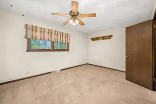 12725 Ellen Dr, Genoa, IL 60135 - Photo 24