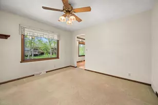 12725 Ellen Dr, Genoa, IL 60135 - Photo 18
