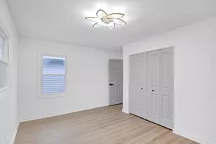 944 Richmond Ct, Elk Grove Village, IL 60007 - Photo 34