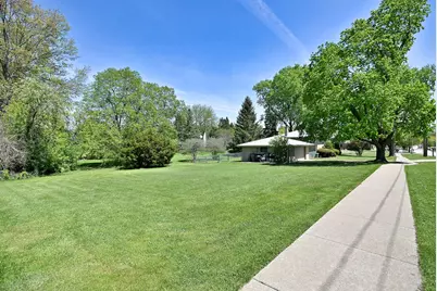 1030 W Kenilworth Avenue, Palatine, IL 60067 - Photo 4