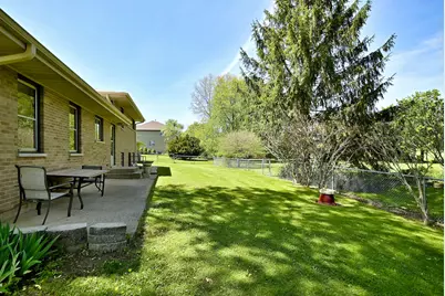 1030 W Kenilworth Avenue, Palatine, IL 60067 - Photo 18