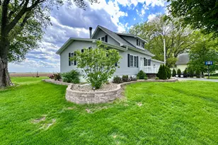 31769 E Thome Rd, Rock Falls, IL 61071 - Photo 2