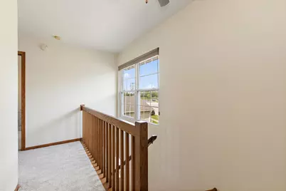 906 Oak Ridge Drive, Streamwood, IL 60107 - Photo 22
