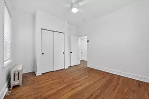 2154 W Arthur Ave, Chicago, IL 60645 - Photo 10
