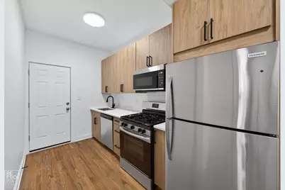 2154 W Arthur Avenue #2, Chicago, IL 60645 - Photo 2