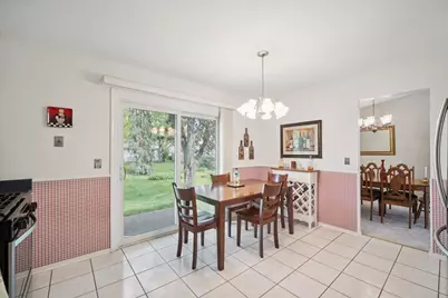 51 Chelsea Lane, Cary, IL 60013 - Photo 8