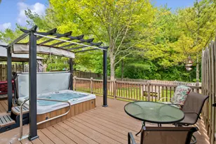 591 Roosevelt Ct, Grayslake, IL 60030 - Photo 22