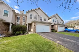 1535 Chatfield Ct, Roselle, IL 60172 - Photo 2