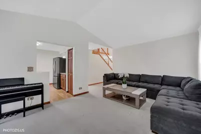 103 N Sterling Heights Road, Vernon Hills, IL 60061 - Photo 12