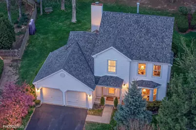 103 N Sterling Heights Road, Vernon Hills, IL 60061 - Photo 2