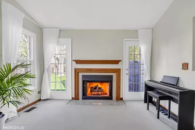 103 N Sterling Heights Road, Vernon Hills, IL 60061 - Photo 10