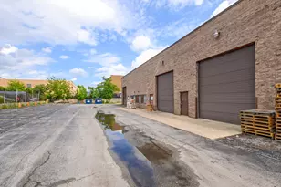 11711 S Austin Ave, Alsip, IL 60803 - Photo 2