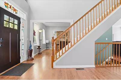 1062 Mount Vernon Drive, Grayslake, IL 60030 - Photo 2