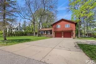 840 Queens Ln, Glenview, IL 60025 - Photo 36