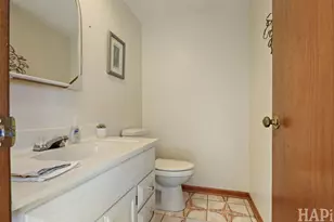 840 Queens Ln, Glenview, IL 60025 - Photo 22