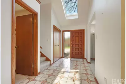 840 Queens Lane, Glenview, IL 60025 - Photo 2
