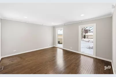 1005 Cooper Court, Buffalo Grove, IL 60089 - Photo 2