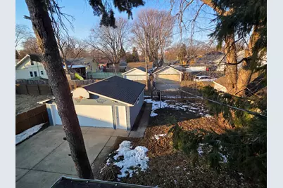 634 W Ridgeland Avenue, Waukegan, IL 60085 - Photo 22