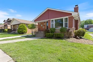 9247 S Ridgeway Ave, Evergreen Park, IL 60805 - Photo 2
